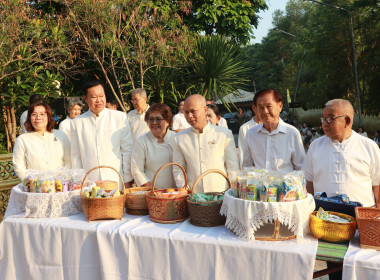 ร่วมพิธีทำบุญตักบาตรวันธรรมสวนะ จังหวัดหนองบัวลำภู ... พารามิเตอร์รูปภาพ 2